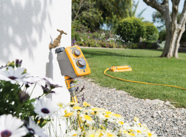 Senzorový regulátor plus/zavlažování