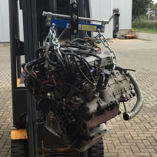 8d9d30e782f31caf456c3276dda16070c8bdf9a7_50798_3_gal_1920x1920